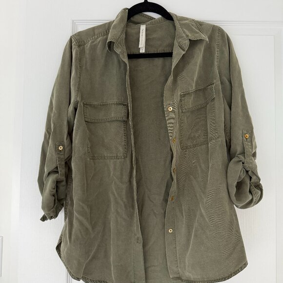 Babaton (Aritzia) Top - Button Up / Army Green / Pockets / Roll Up Sleeves - Picture 1 of 4